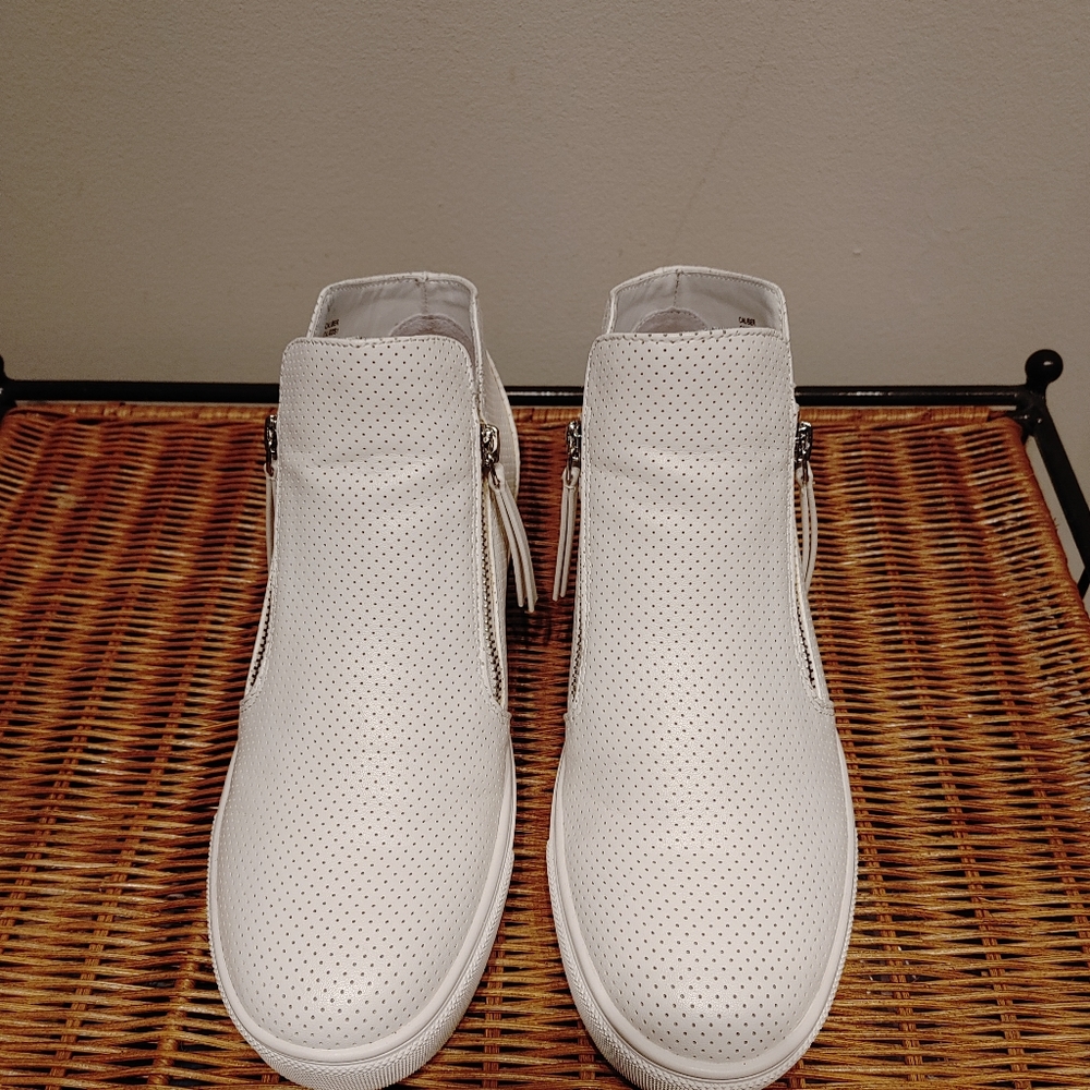 Steve Madden Caliber Sneaker
